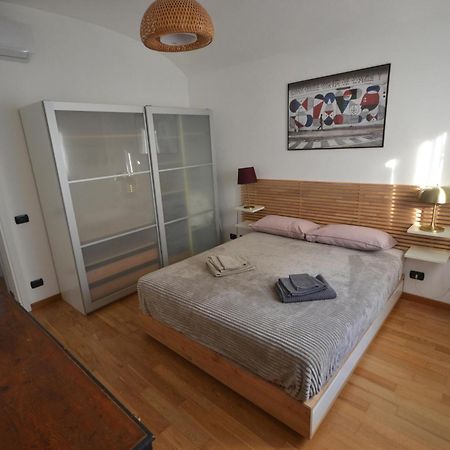 Casa Nel Borgo Vicinissima Al Centro Di Torino Apartman Kültér fotó