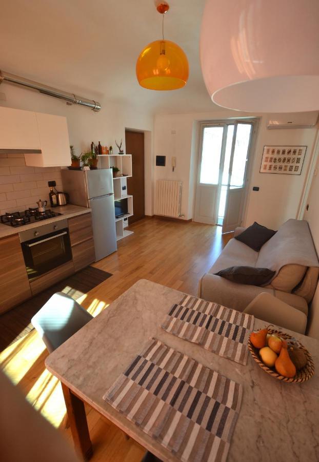 Casa Nel Borgo Vicinissima Al Centro Di Torino Apartman Kültér fotó
